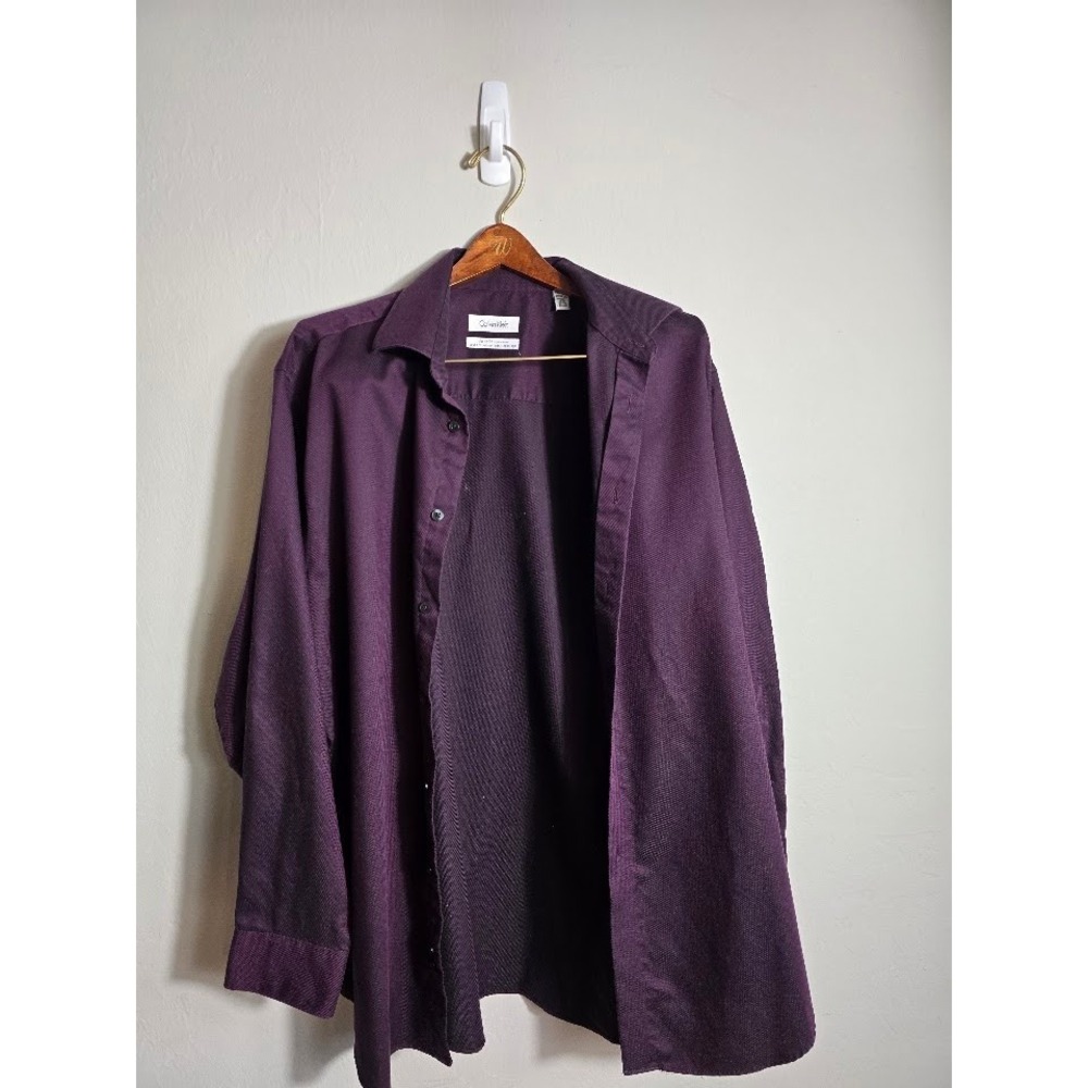 Calvin Klein Classic Fit Non-Iron Button Down Shirt Dress Shirt 16 1/2 Burgundy‎